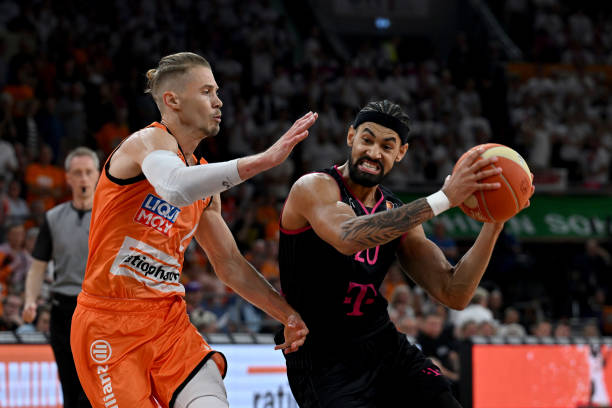 争激烈的英 争激烈的英